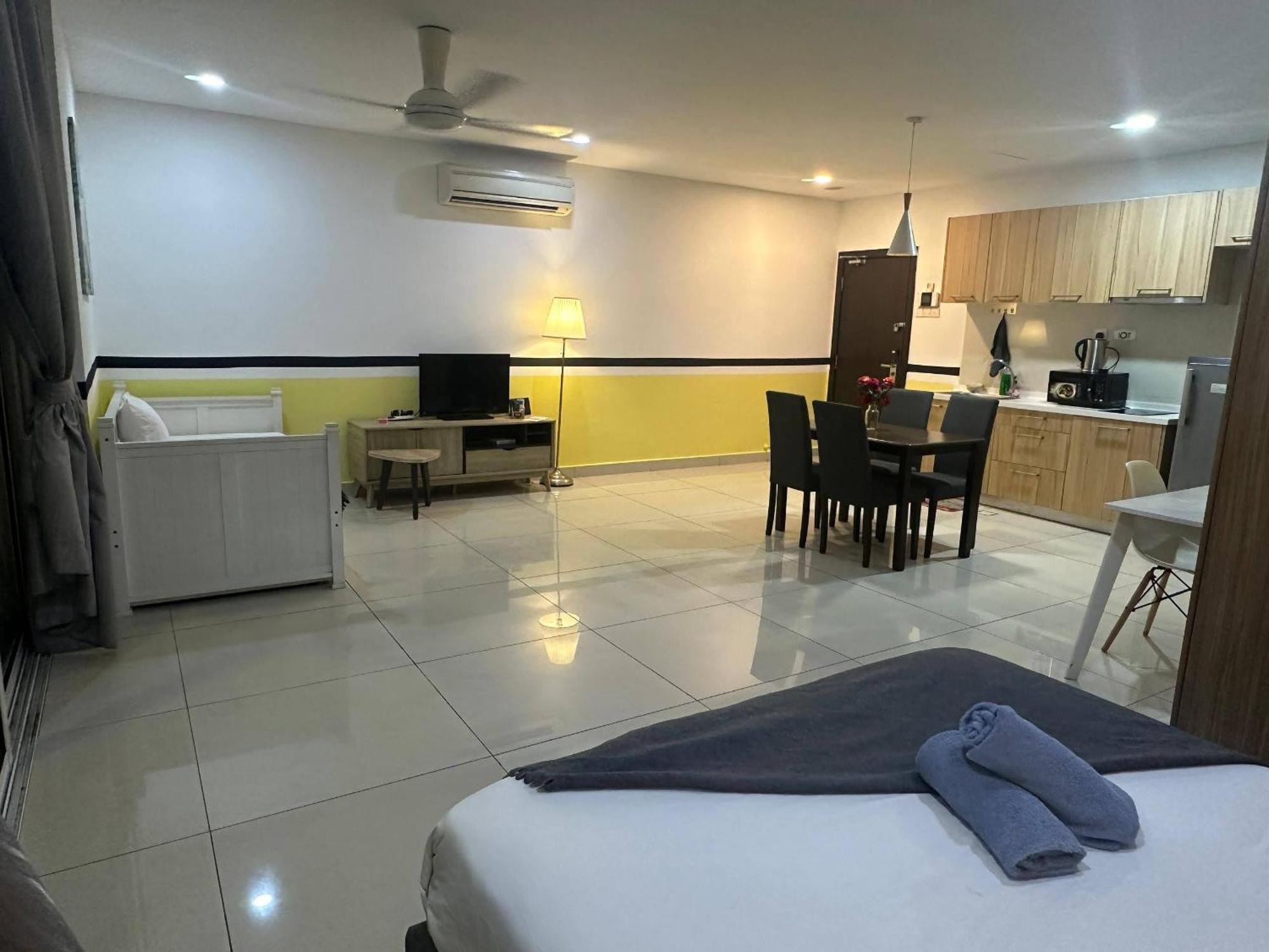 Jb City D'Esplanade Shopping Mall Apartment Johor Bahru Exterior foto